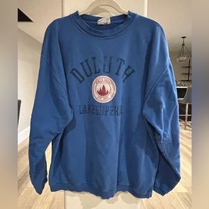 Oversized lightweight crewneck sweatshirt